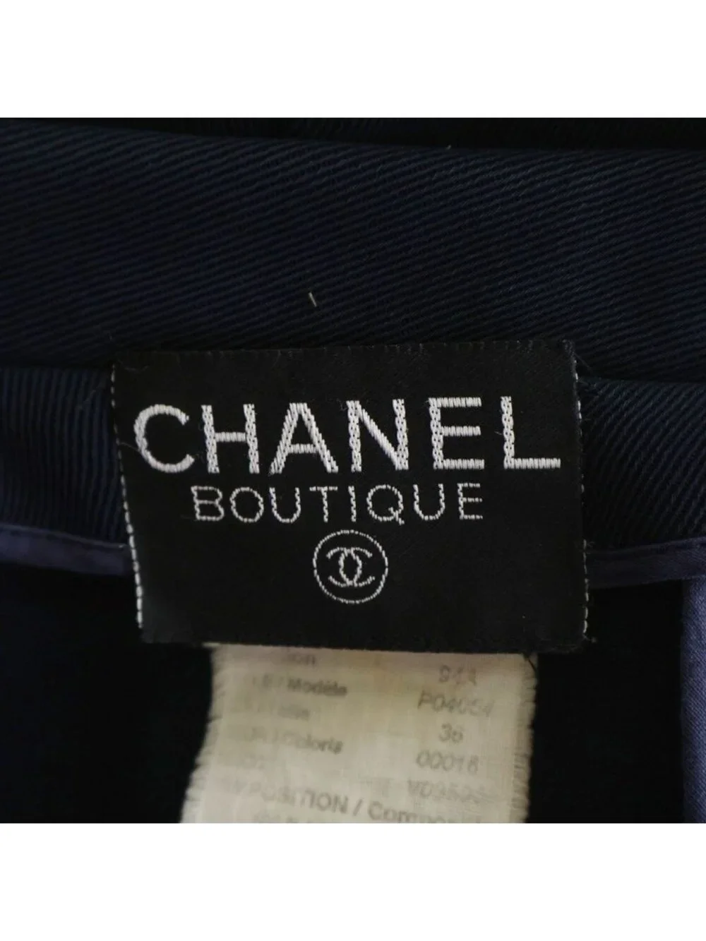 Chanel Boutique Vintage Wool Jacket CC Logo Button Navy